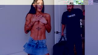 [BrazzersExxtra] Ryan Reid – Horny House Sitter Hits The Jackpot